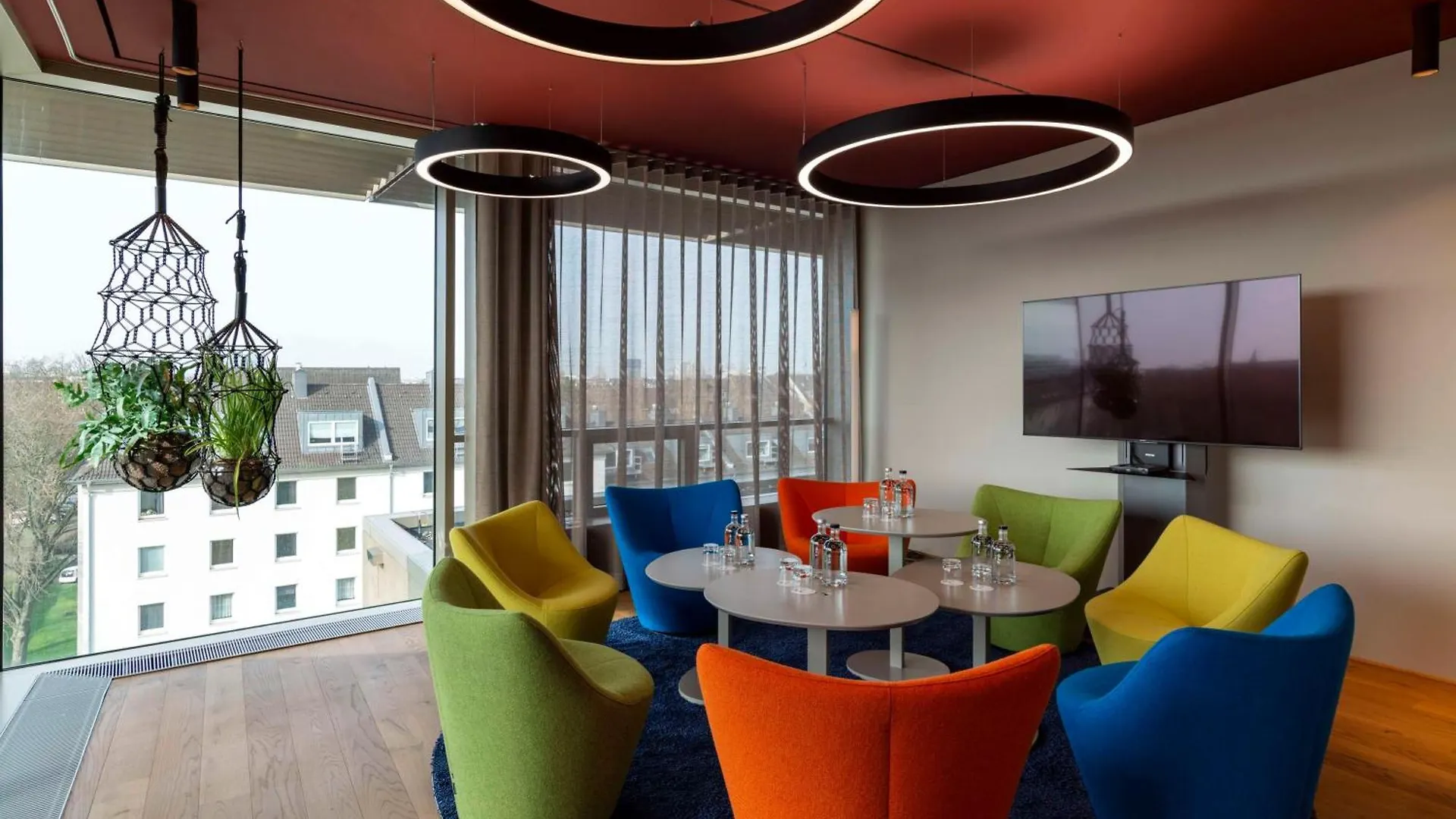B'Mine Hotel Duesseldorf 4*, Düsseldorf Almanya